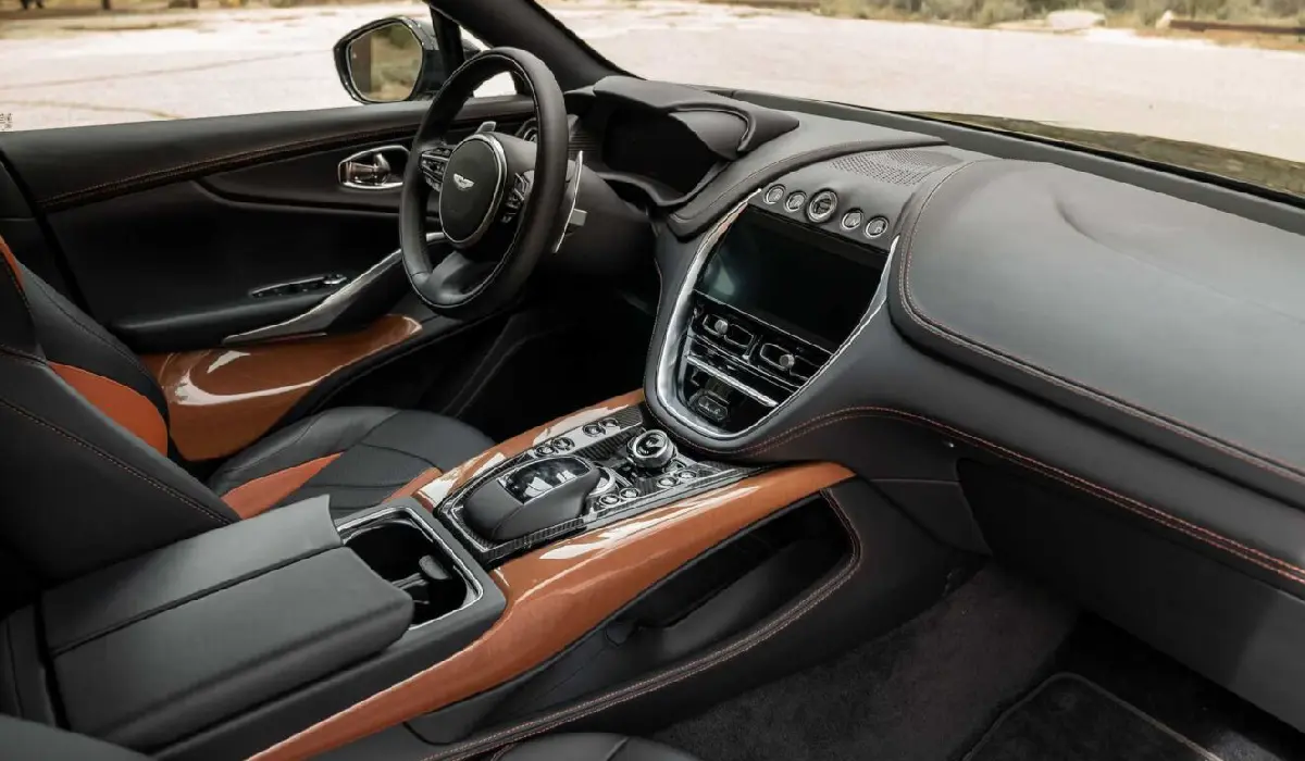 Aston Martin - DBX - Car Rentals Near me - Used Cars Near me - Exclusive Concierge Club-01.webp